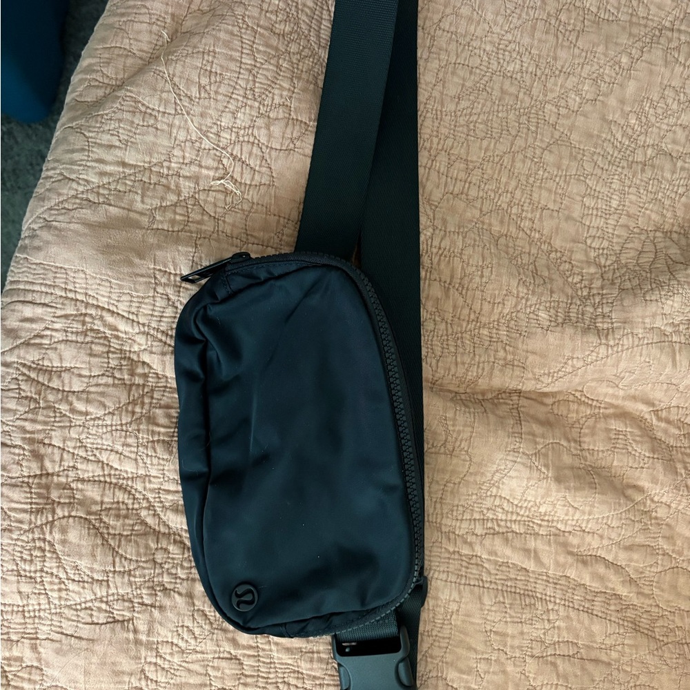 lululemon Black belt Bag